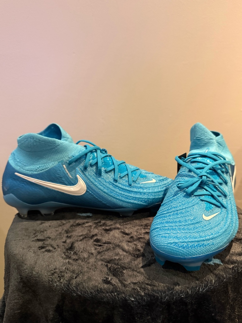Nike Phantom Luna 2 Elite FG Size 9.5